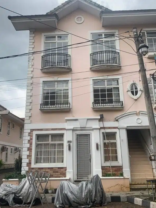 DIJUAL RUMAH TOWNHOUSE TAMAN ELOK LIPPO KARAWACI