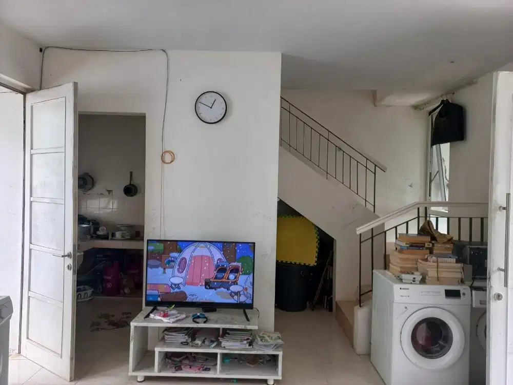 RUMAH HOOK 2 LANTAI SPRINGHILL KEMILING BANDAR LAMPUNG - SIAP HUNI