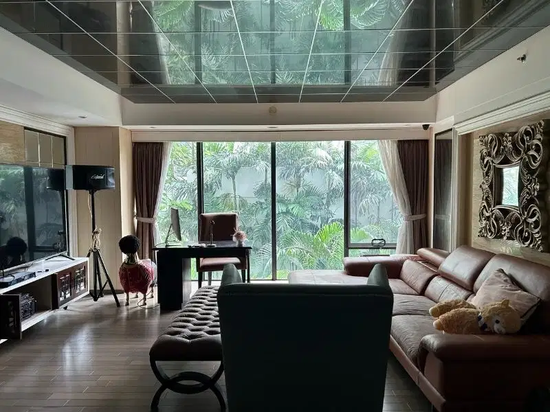 Apartemen Verde One Penthouse Nicely Decorated