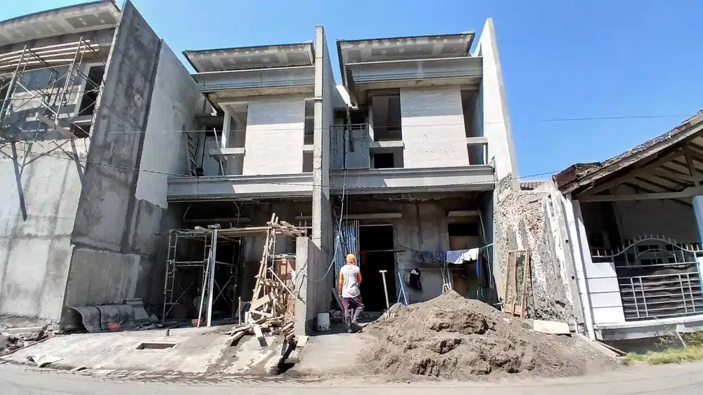 Hanya 30 m dari Raya WIYUNG, 2 Unit RUMAH BARU MINIMALIS