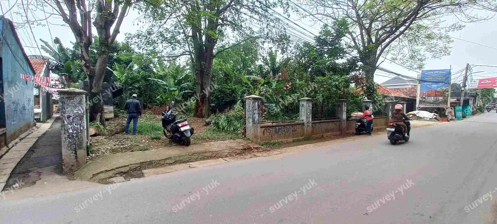 Tanah luas 700 m2 di pinggir jalan