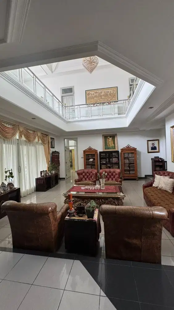 Rumah lux mewah di cigadung selatan semi furnish