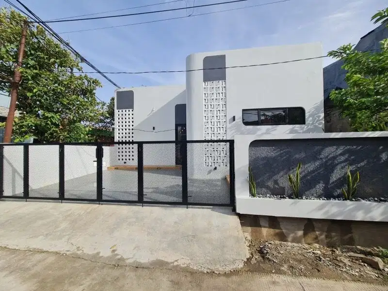 DIJUAL RUMAH LIMITED MODEL INDUSTRIAL MODERN DI BEKASI TIMUR REGENCY