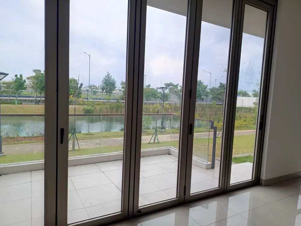 Rumah PIK 2 view Danau