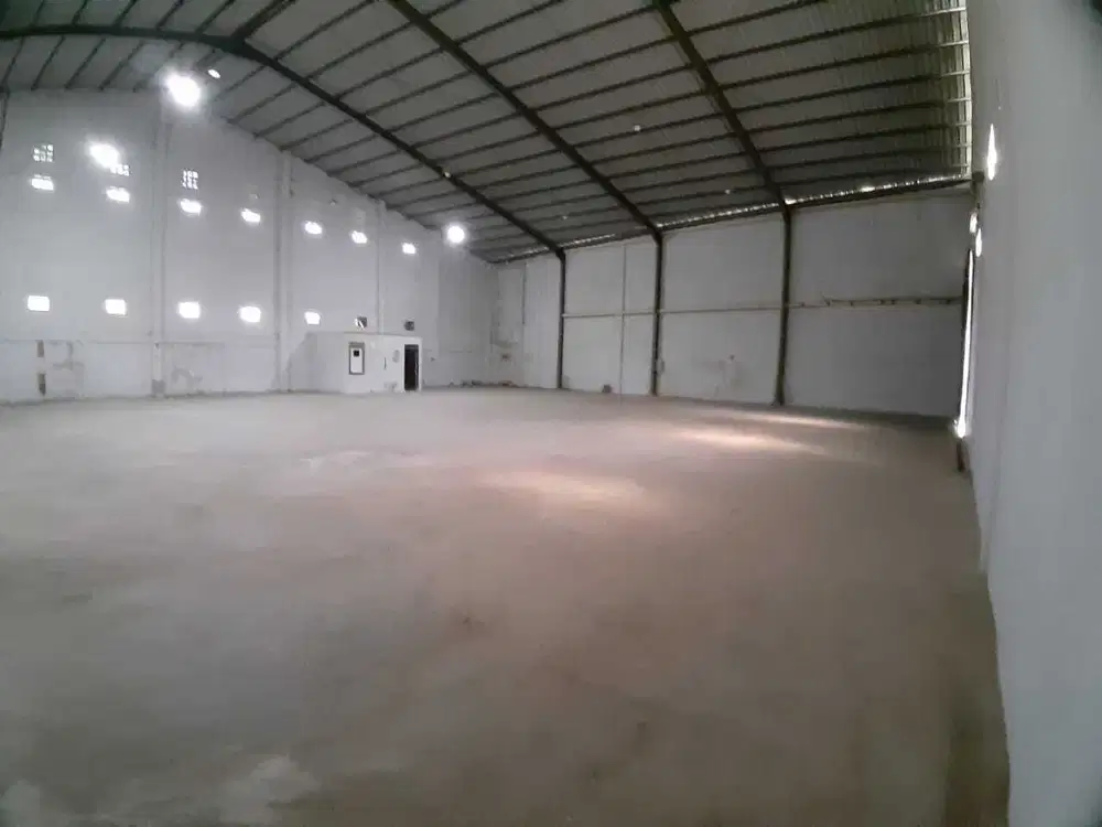 Gudang Bagus Siap Pakai di Mainroad Kiaracondong Bandung