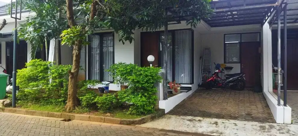 Rumah Selangkah Dari UNDIP Lokasi Di Kawasan Elite Graha Estetika Smg