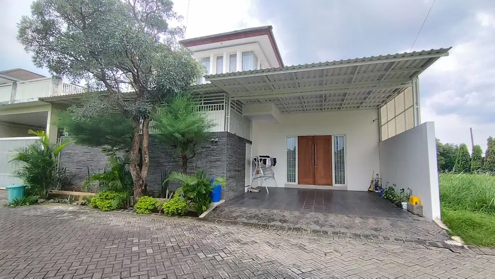 Rumah Mewah One Gate Sistem Cluster