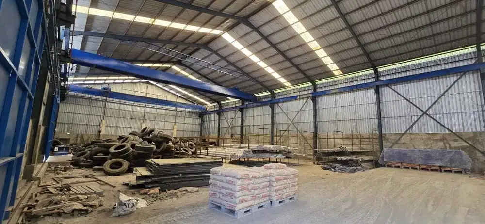 DI SEWAKAN GUDANG DI SALATIGA