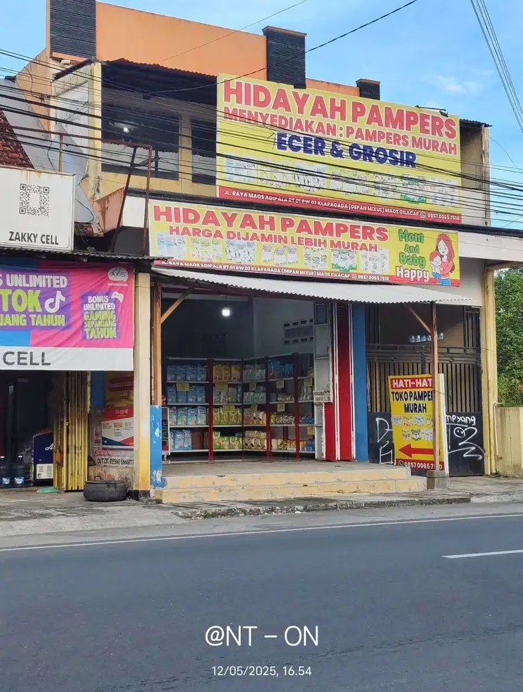 Rumah bonus toko 2 lantai di pusat bisnis Maos Cilacap