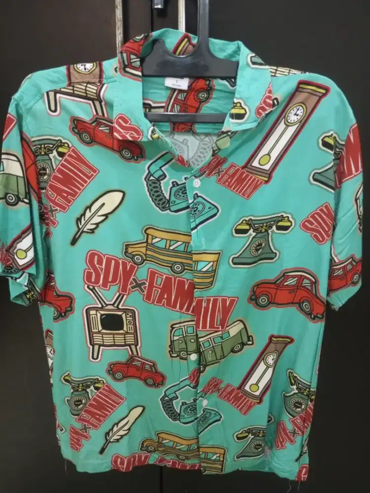 Kemeja spy x Hunter size L