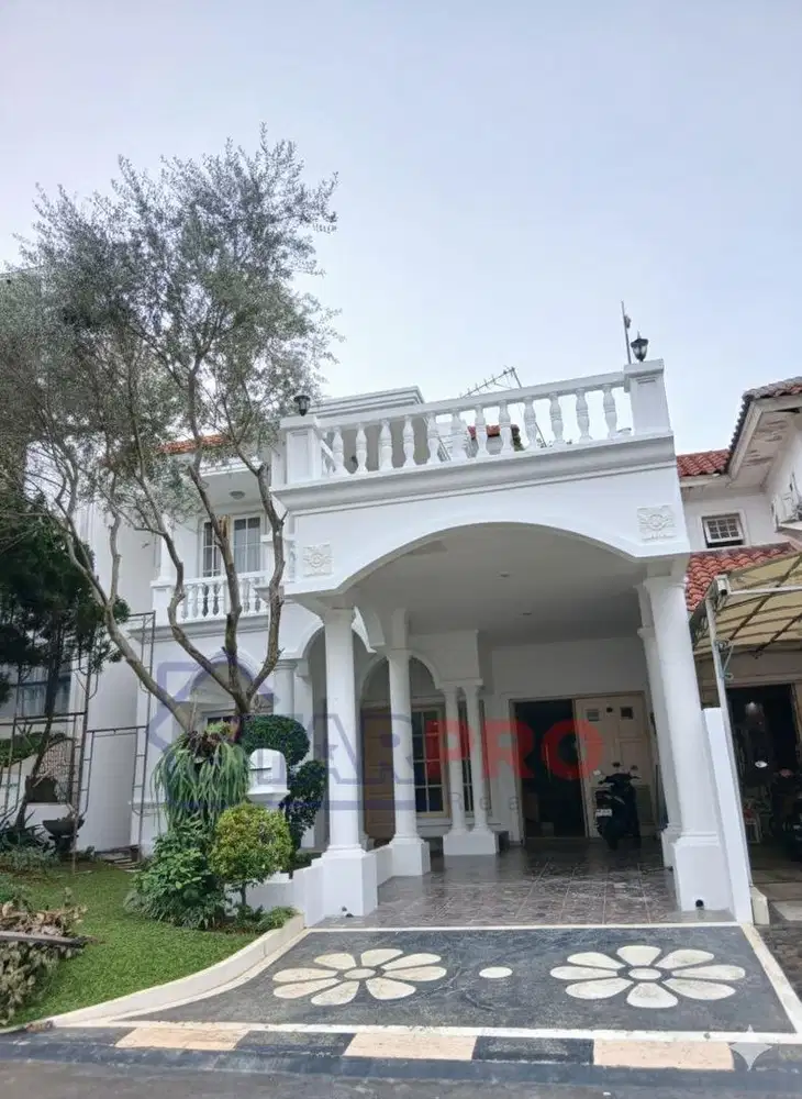 Dijual Cepat Rumah Klasik Eropa harga murah di Kota Wisata Cibubur