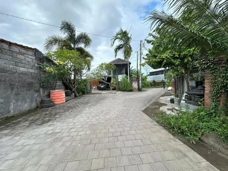 Tanah datar lingkungan villa di Sanur, 5km ke pantai padang galak