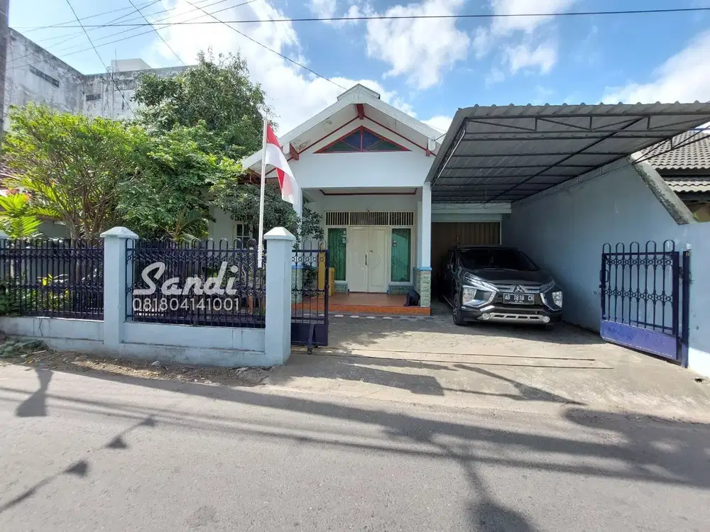 Rumah tepi Jalan Aspal daerah Karangwaru dekat TVRI dan SKE Jambon