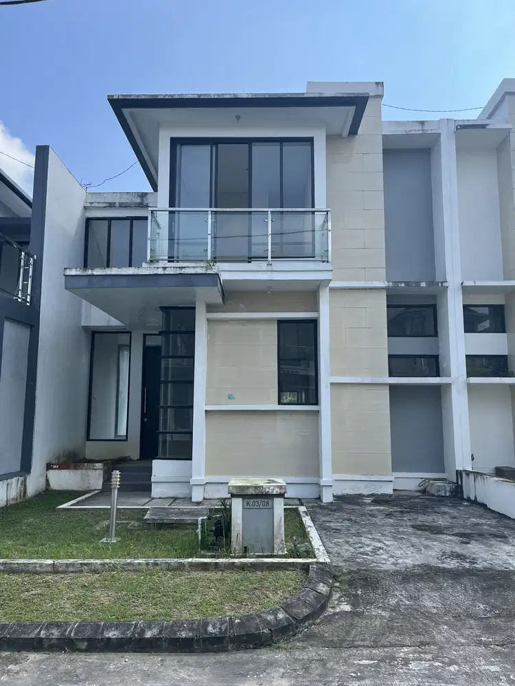 Rumah sewa 2 lantai strategis dekat sekolah di samarinda