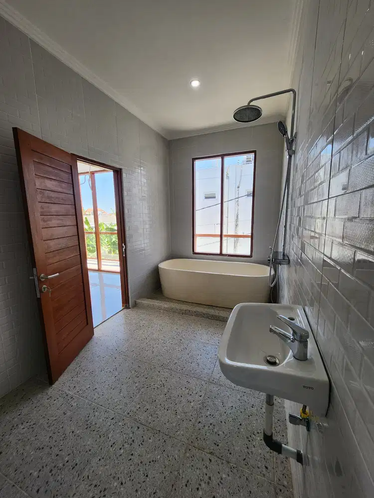 Villa 3 Kamar Baru Siap Huni di Kayu Tulang Canggu - Thumbnail 4