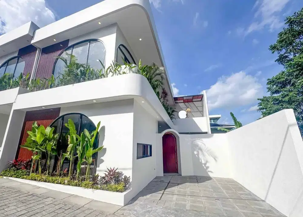 Villa Mewah Baru Dekat Pantai di Canggu Perenenan