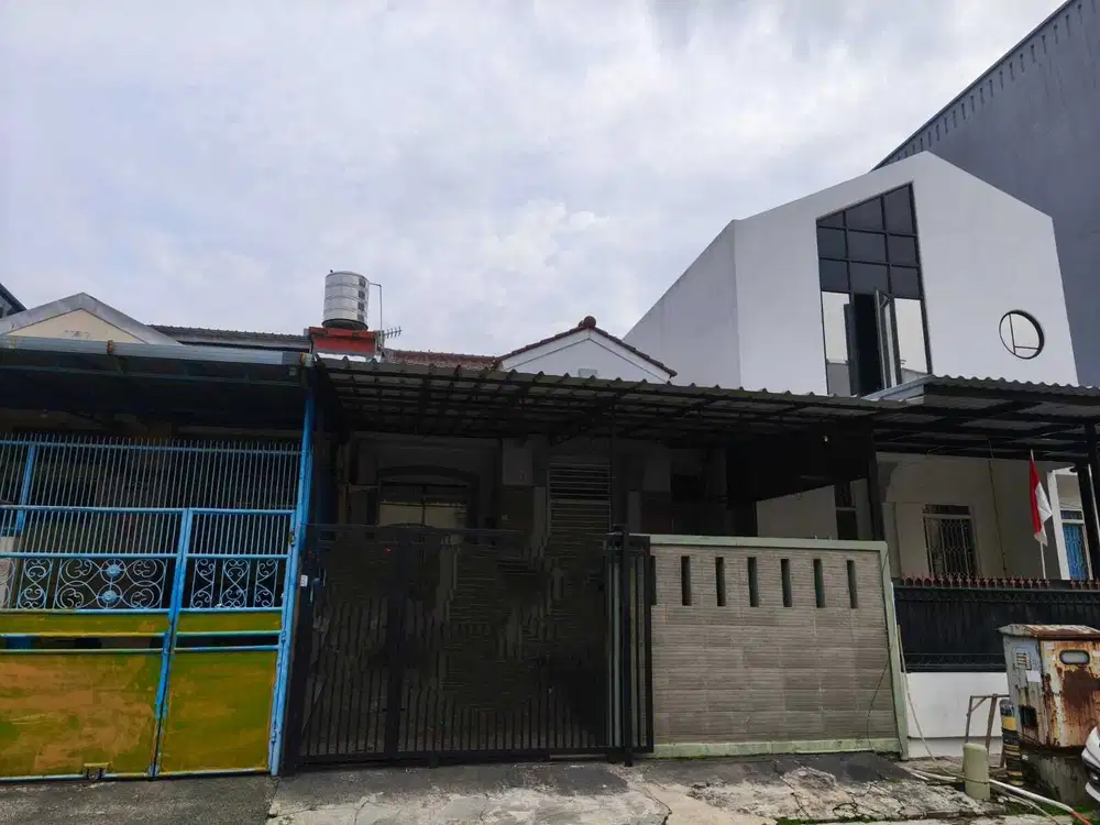 BEBAS RAYAP ..rumah dijual di Taman Semanan Indah