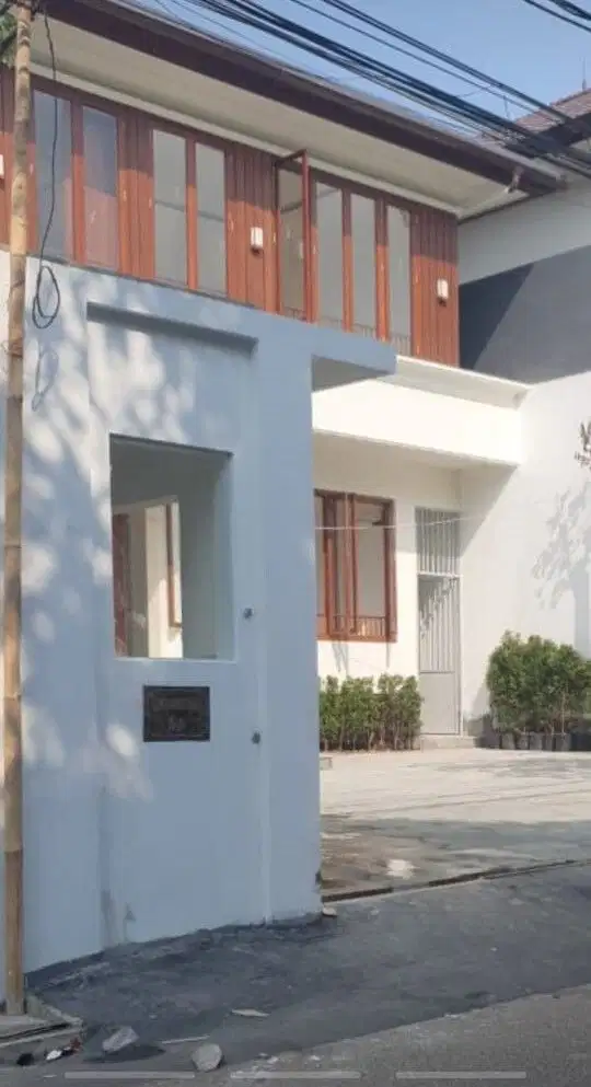 Dijual Rumah Mewah Baru Bangun Di kemang Selatan Bebas Banjir