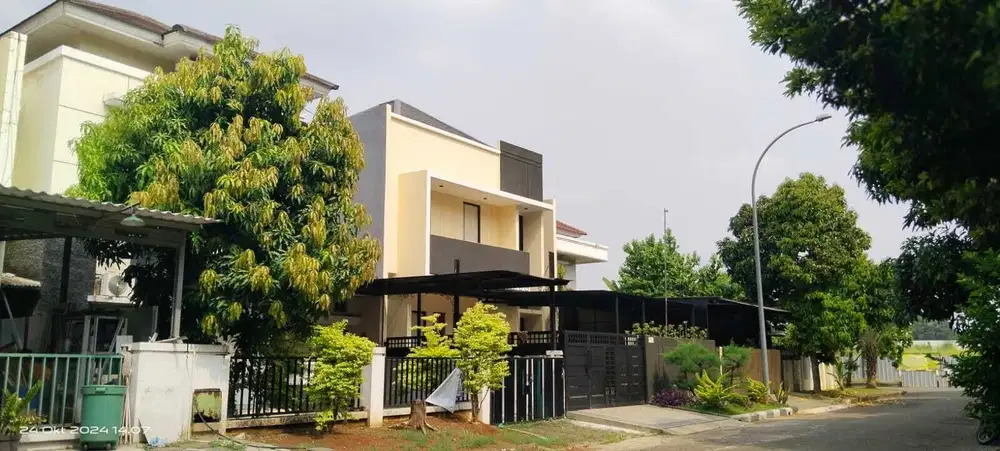 DIJUAL RUMAH MEWAH DI GRAND WISATA BEKASI