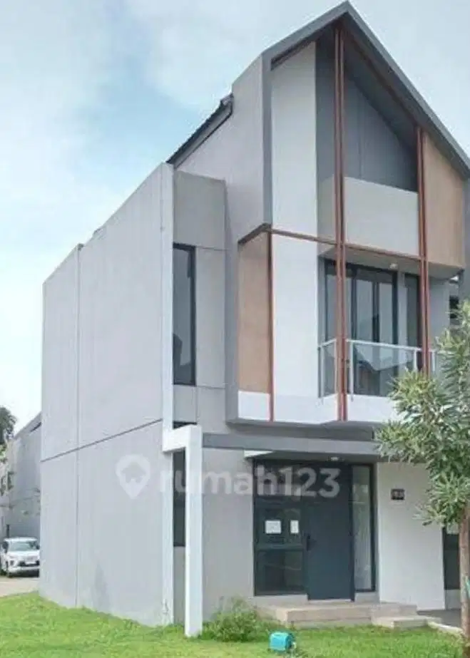 Disewakan Rumah Siap Huni Hook Strategis Yuticha BSD Serpong