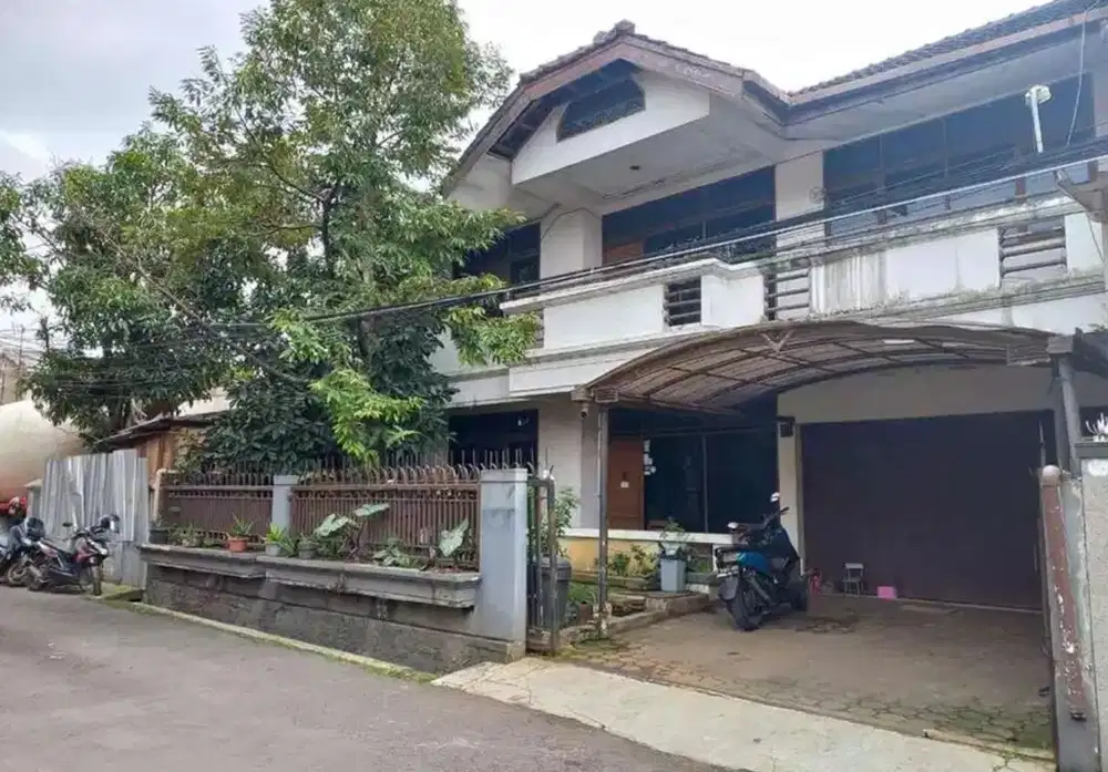 Dijual rumah di sekitar turangga dekat sekarnohatta