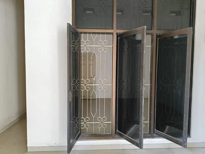 Pusat kota Surabaya Rumah Kantor (RUKAN) BKR Jimerto  dekat Grand City