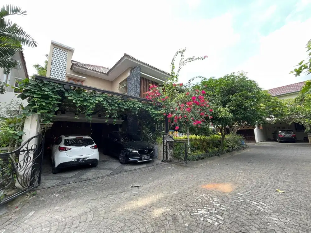 Rumah Mewah dlm Perumahan Elite Tirtasani dekat Kampus STPN Kedinasan