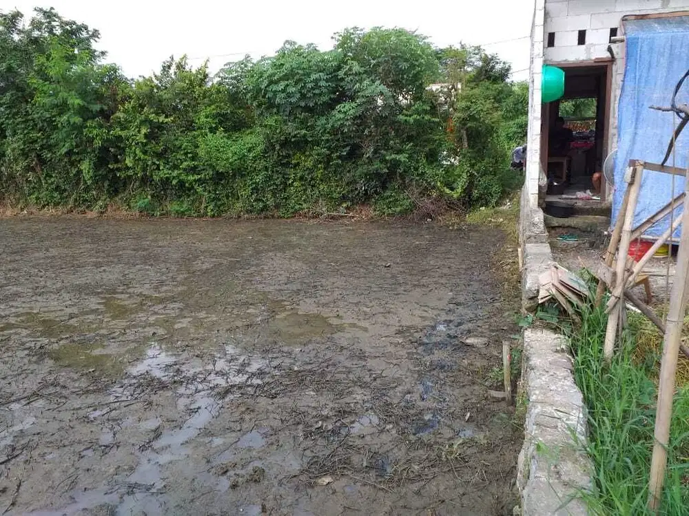 TANAH LUAS DEPAN PASAR KEMIRI-MAUK ( TANGERANG ) COCOK UNTUK USAHA