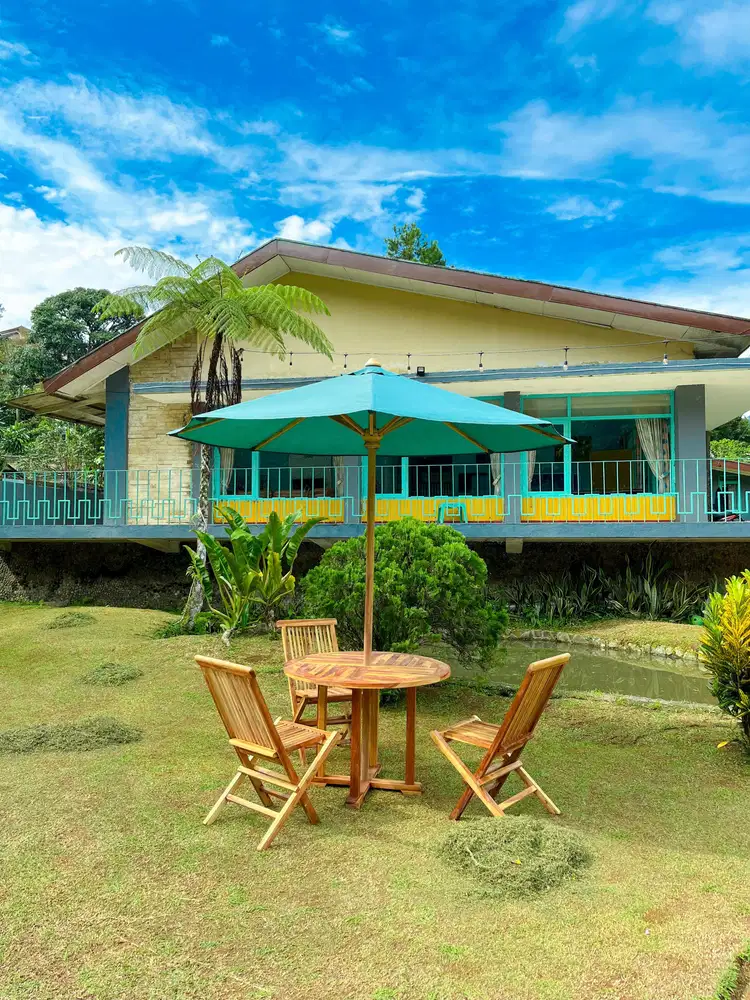 Villa Ivan Mega mendung