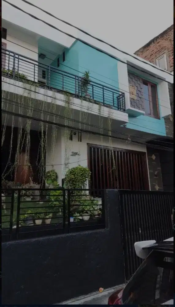 Disewakan Rumah/ Kantor Bagus Minimalis Pasar Minggu