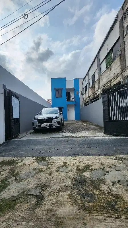 Disewakan Rumah Kantor Parkir Luas dekat Stasiun Tanjung Barat Aeon