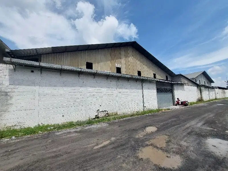 gudang dijual strategis krebet bululawang malang