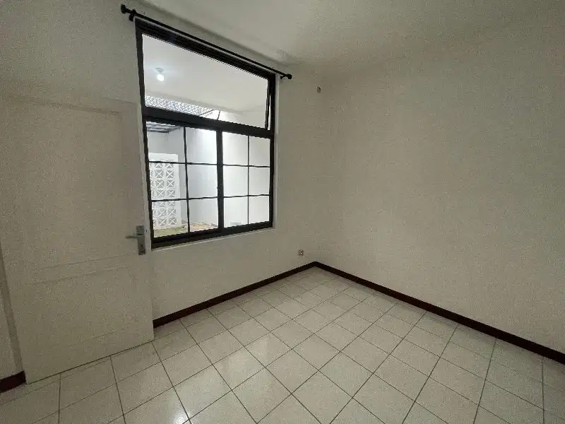 Rumah komplek tanjung barat dekat aeon