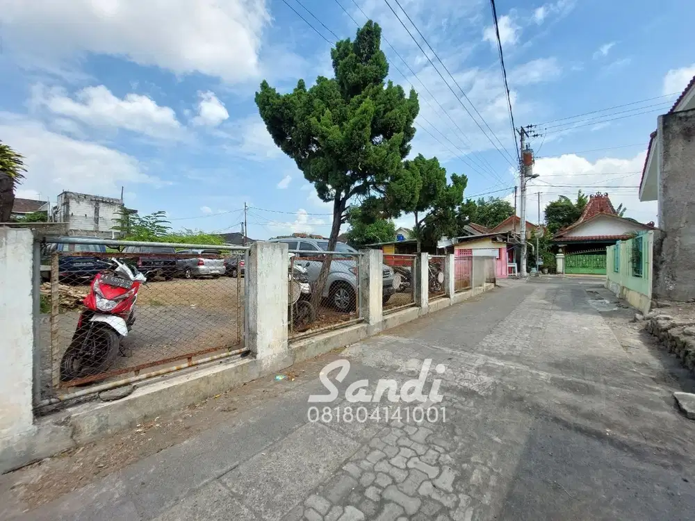 Murah Tanah Jalan Hook 2 Muka daerah Taman Siswa dkt Tempo Gelato