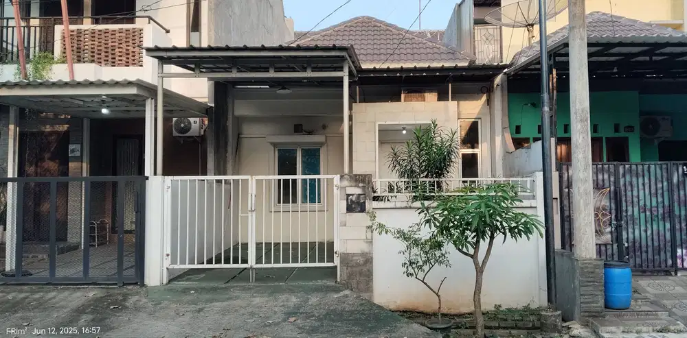 Rumah di Karawaci Palem Widelia dekat sekolah