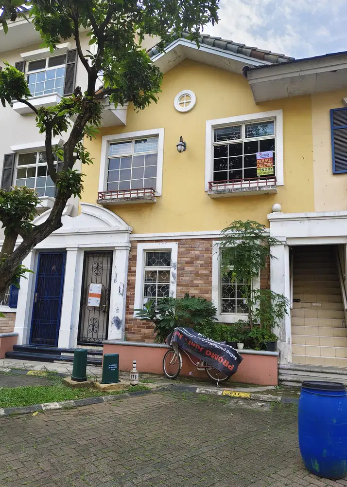 DIJUAL RUMAH TOWNHOUSE TAMAN AYU LIPPO KARAWACI UTARA
