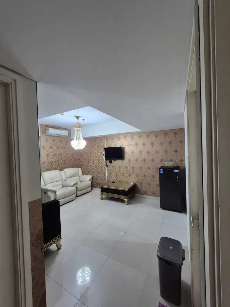 DISEWAKAN APARTEMEN LOUISE KEINNE PEMUDA FULL FURNISHED BUAGUSSSSS