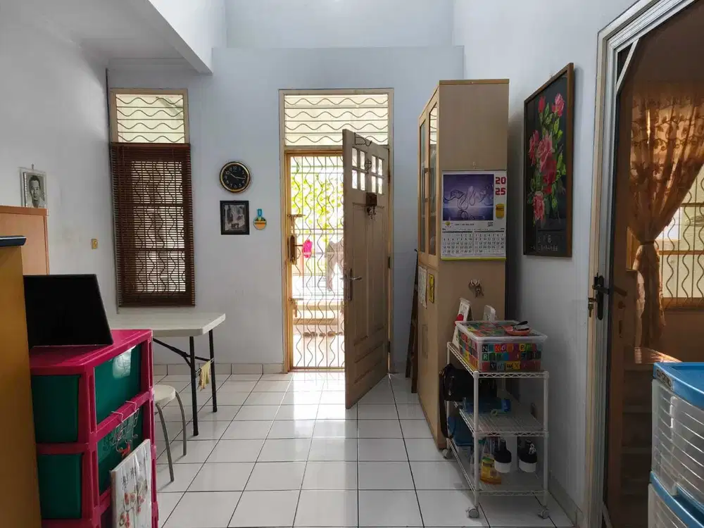 Khusus Investor ..rumah dijual di Taman Semanan Indah, ukuran 99 meter