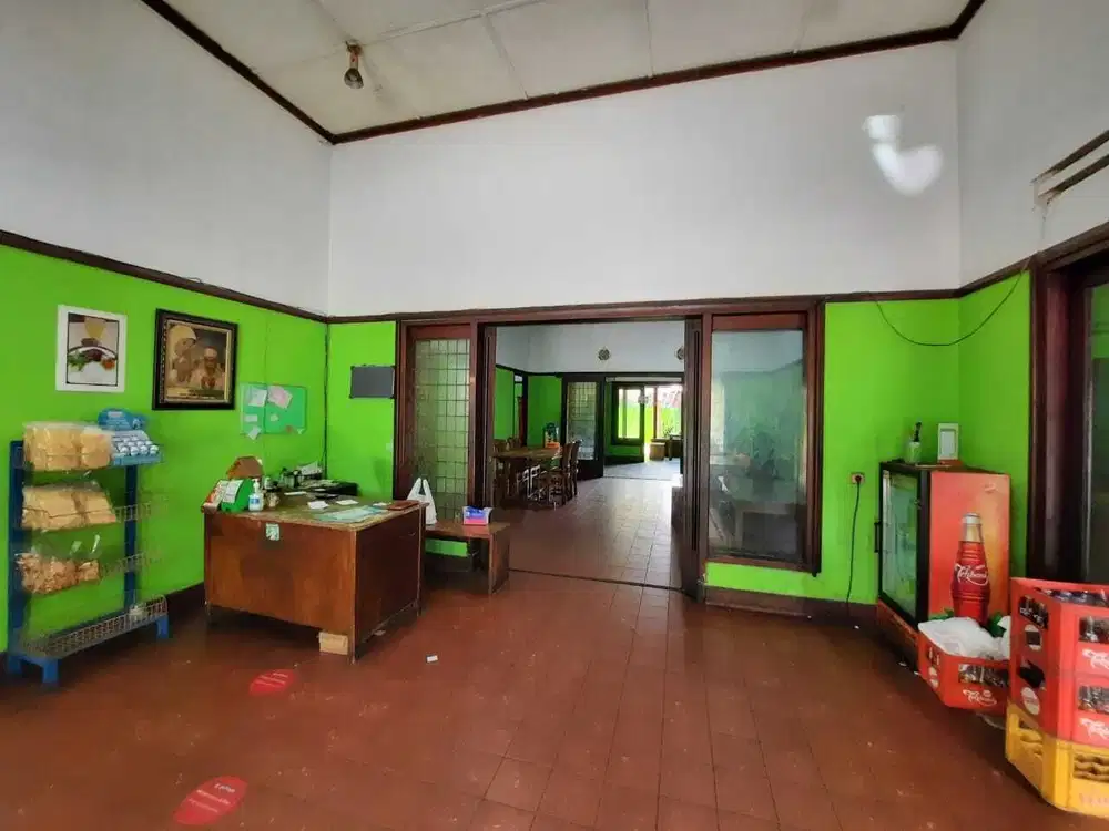 Ruang Usaha Luas Strategis di Mainroad Supratman Bandung