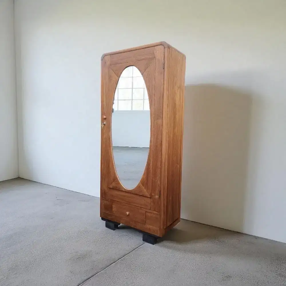 lemari jati tua kaca oval
Finishing natural doff