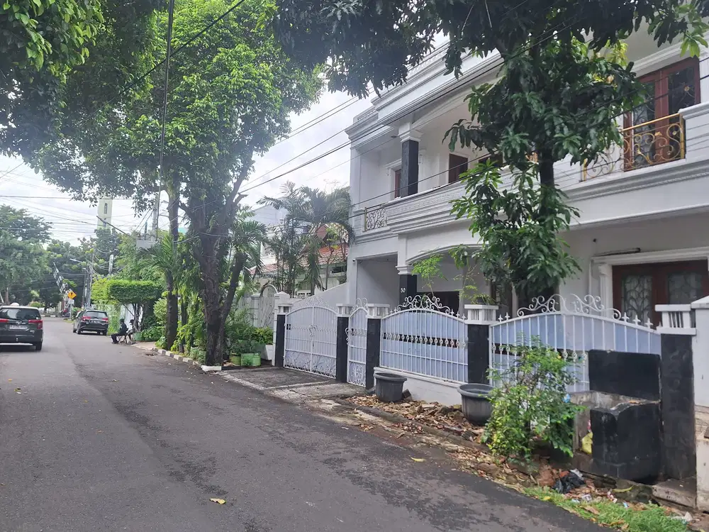 Rumah Di Rawamangun Tenang Nyaman Clasic