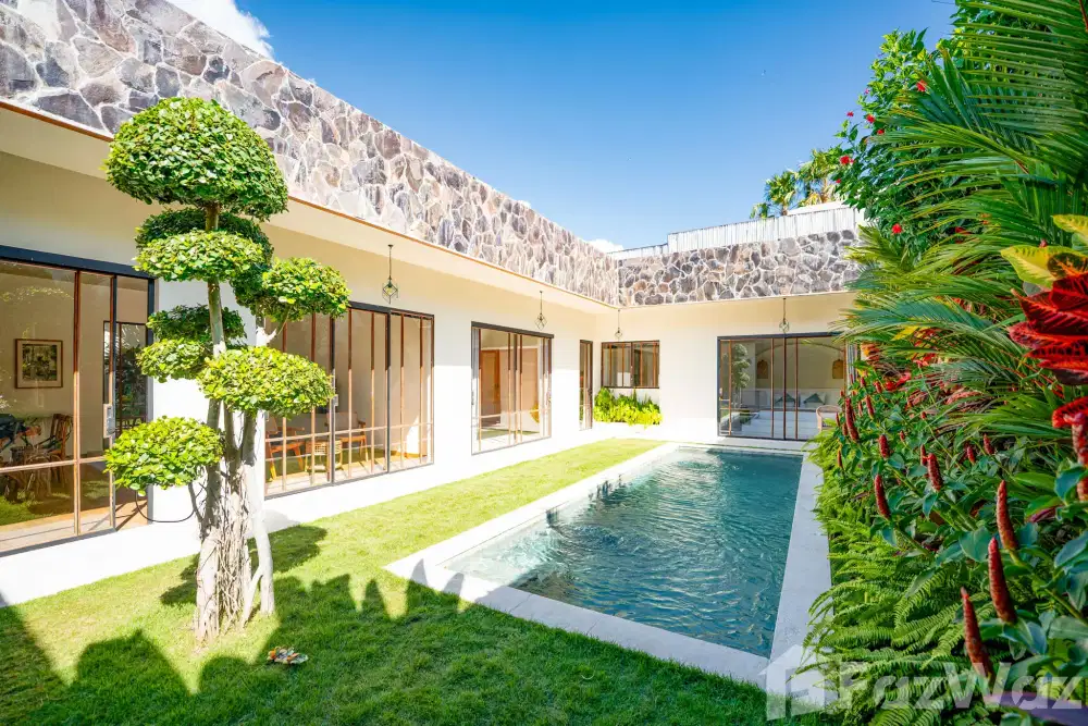 3 Bedroom Villa for sale in Kerobokan, Bali