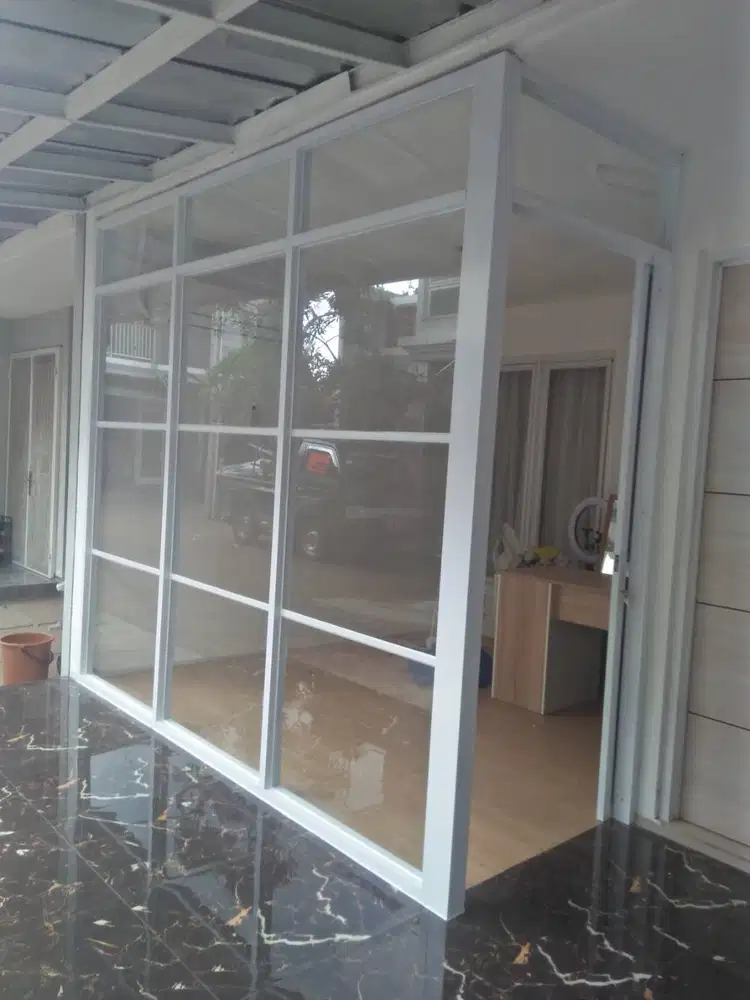 partisi kaca frame aluminium