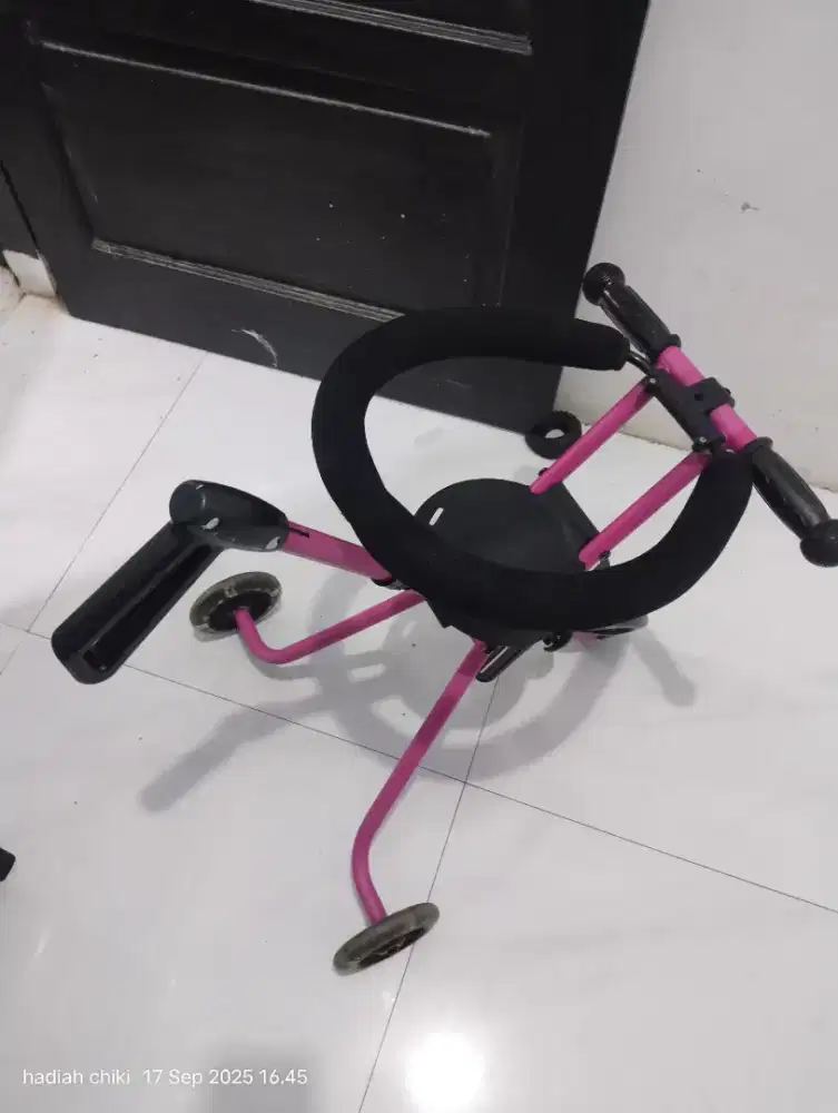 Ezzy stroller roda 3