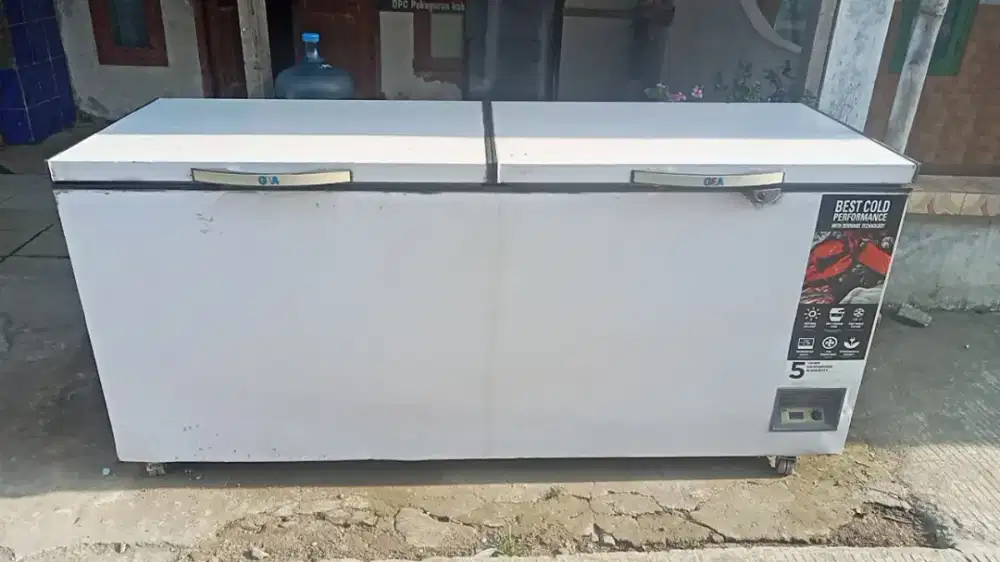 Freezer box gea 715 liter