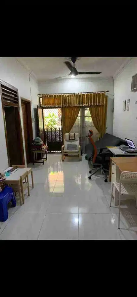 Dijual Rumah 2 Lantai Kayumanis Matraman