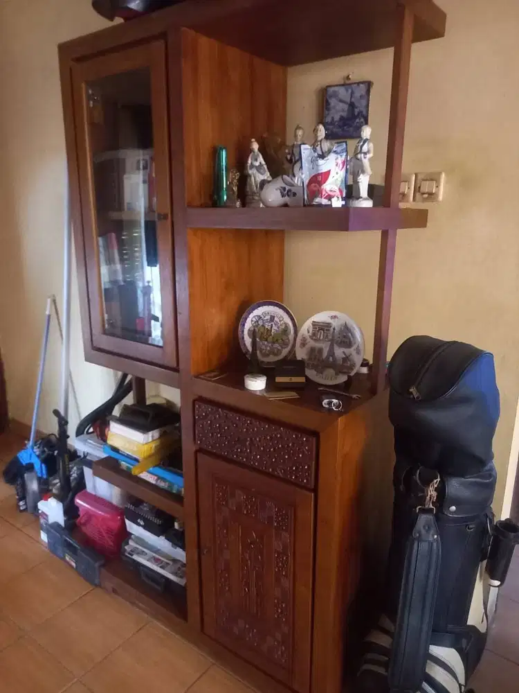 Jual lemari ruang tamu