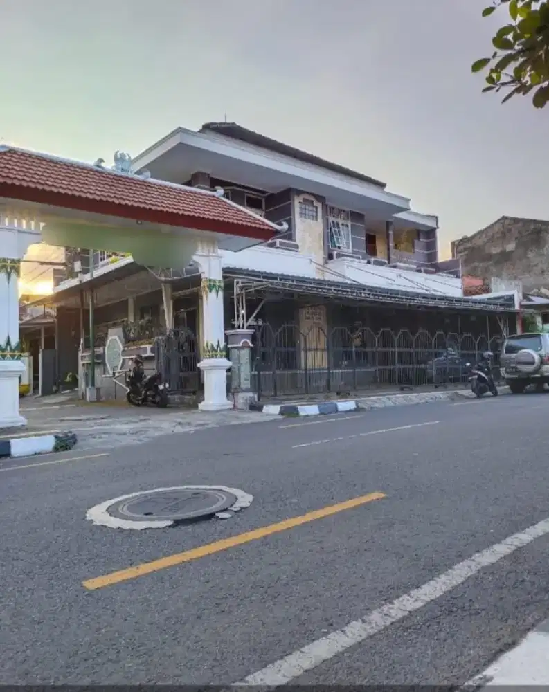 Rumah Toko di pusat Kota view Stadion Mandala Krida Semaki Yogyakarta