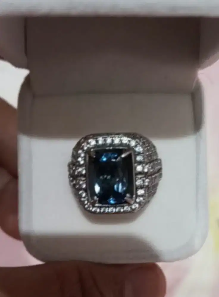 Natural Blue Topaz (London Blue) 4,25CT