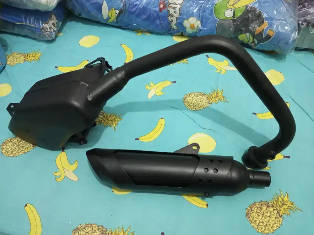 Knalpot & Lampu depan ORI Motobi 200 Evo Benelli